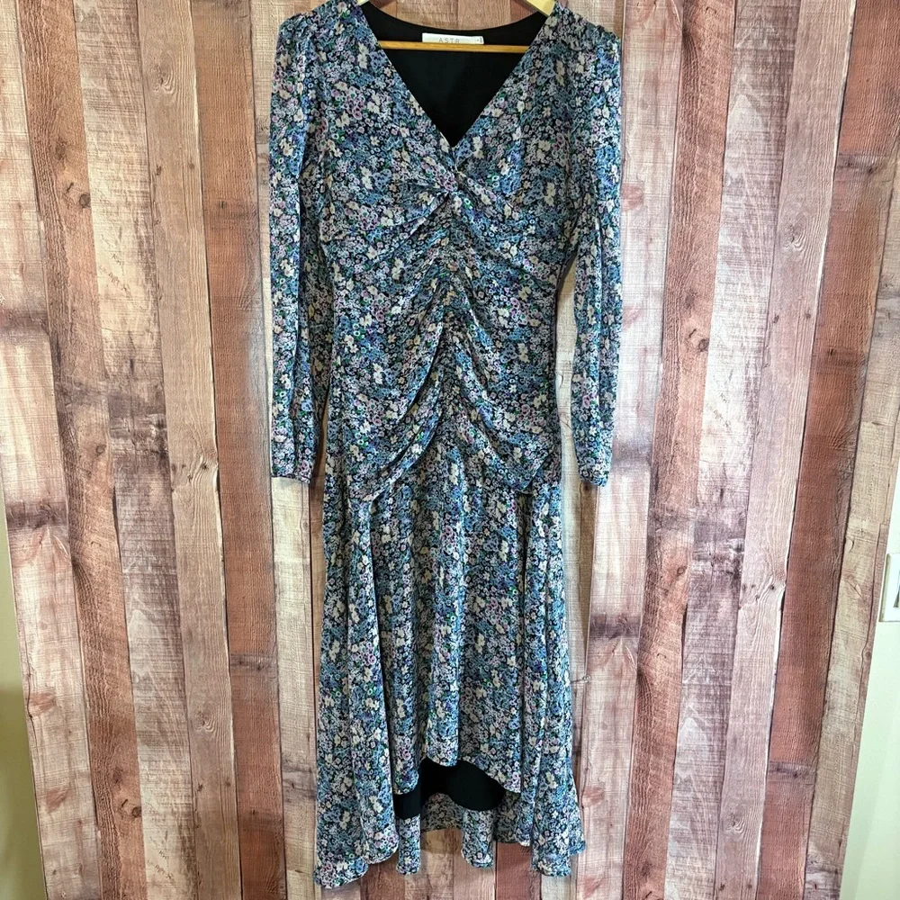 ASTR Blue Floral Midi Dress Size‎ Small